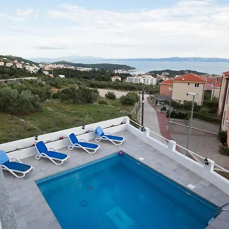 Vakantiehuis Sandra - With Pool Makarska