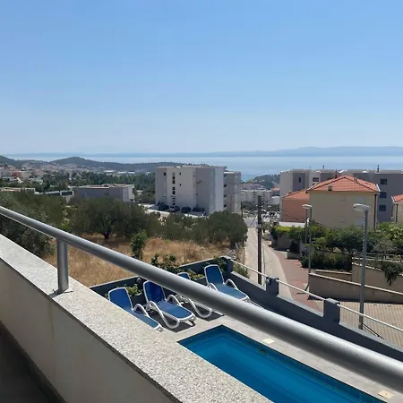 Vakantiehuis Sandra - With Pool Makarska